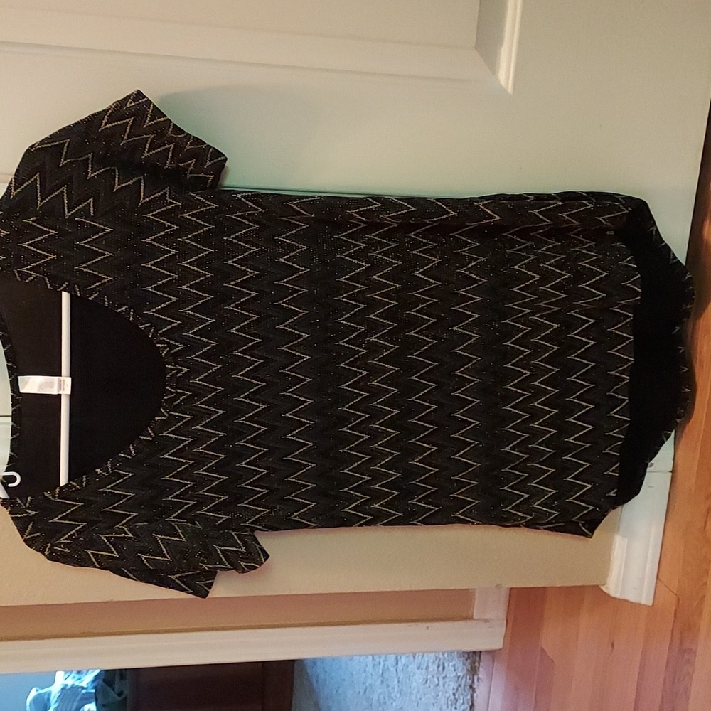 LulaRoe XS shirt